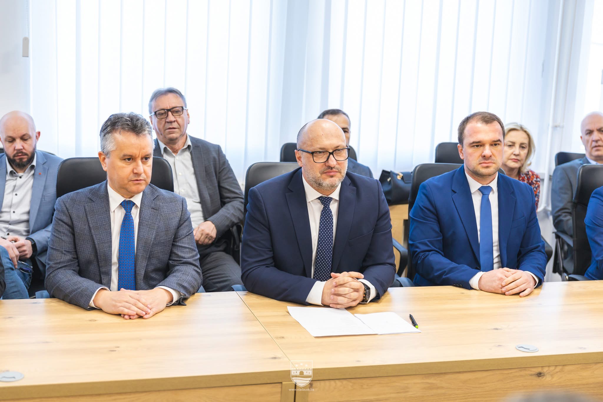 Danas je u sjedištu Vlade Unsko-sanskog kantona održan sastanak predstavnika Vlade Federacije BiH i Vlade USK s ciljem unapređenja saradnje i rješavanja ključnih ekonomskih i infrastrukturnih pitanja u kantonu. Tokom sastanka razgovaralo se o unapređenju finansijske stabilnosti kantona, podršci privrednim projektima, investicijama u cestovnu infrastrukturu, kao i zajedničkim naporima u poboljšanju uslova u zdravstvu i […]