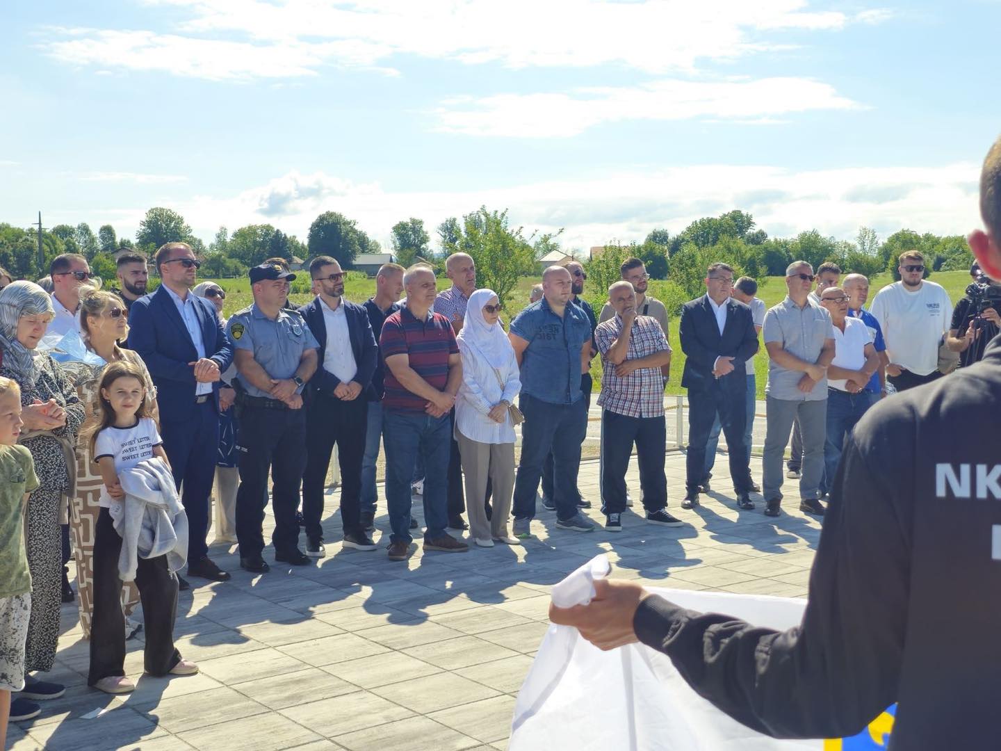 Danas je u Mjesnoj zajednici Izačić obilježena godišnjica pogibije trinaestorice pripadnika 5. korpusa Armije RBiH – heroja 502. Viteške brigade, koji su svoj život položili 5. augusta 1995. godine, tokom operacija oslobađanja teritorije Republike Hrvatske i deblokade tzv. Bihaćkog džepa kod Prijeboja. Na spomen-obilježju, počast poginulim braniocima odali su članovi njihovih porodica, saborci, mještani, predstavnici […]